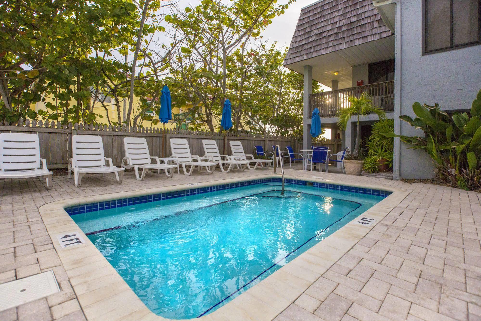 Sabal Palms Inn St. Pete Beach Exterior foto